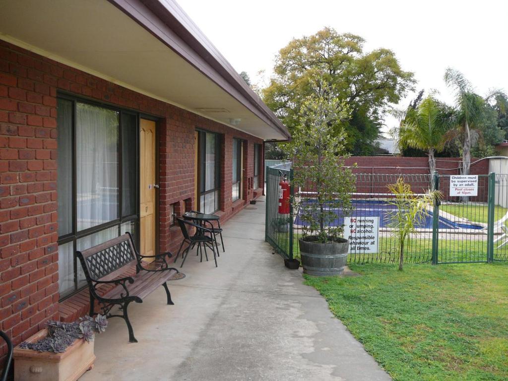 Murray River Motel Суон-Хилл Экстерьер фото